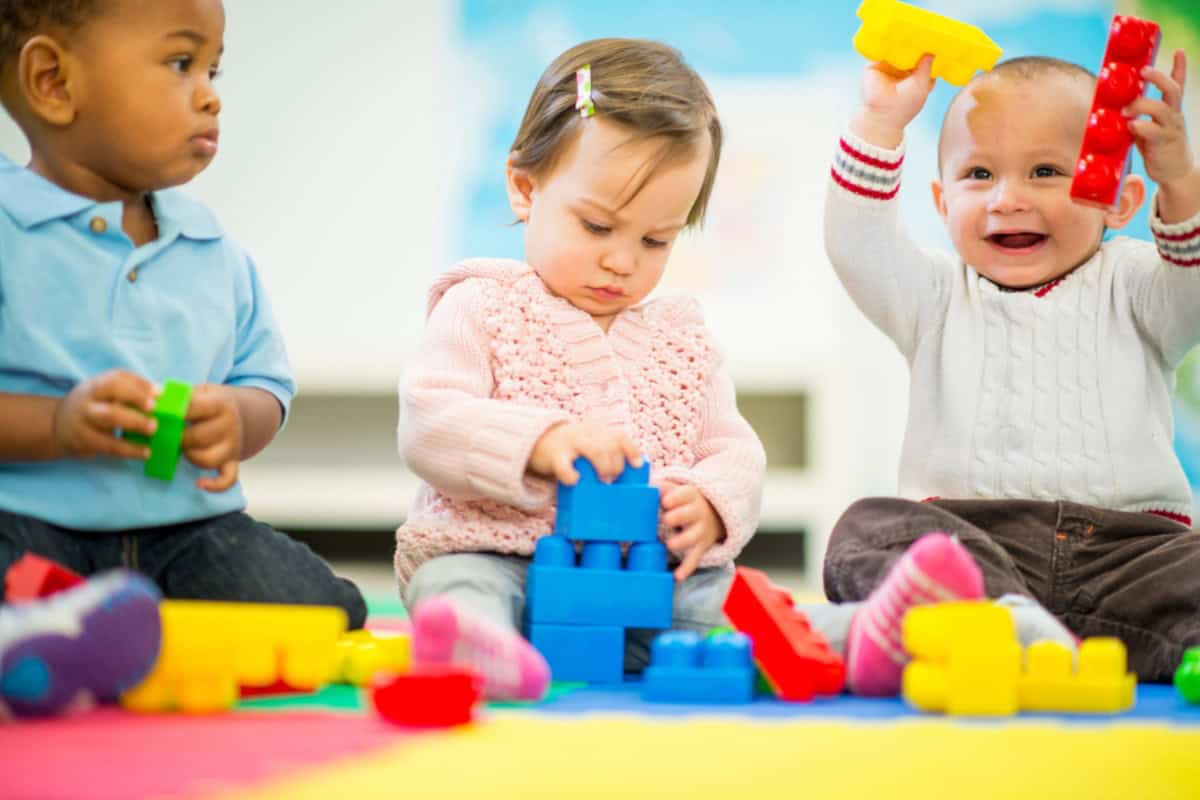 Featured Image for What is Parallel Play? A Parent’s Guide to Social Development